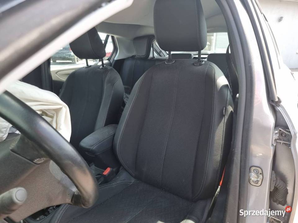 FOTELE KANAPY OPEL CORSA F KOMPLET 5 DRZWI kujawsko-pomorskie