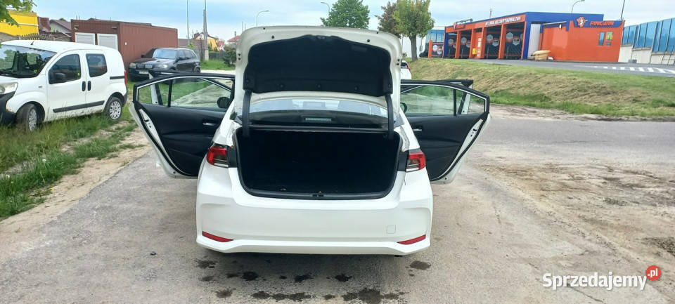 Toyota Corolla ECVT 18 Hybryda Pełna historia
