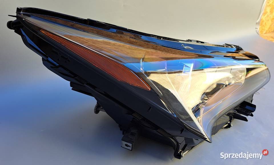 Lampa Prawa Lexus NX I Lift LED USA 8111078210