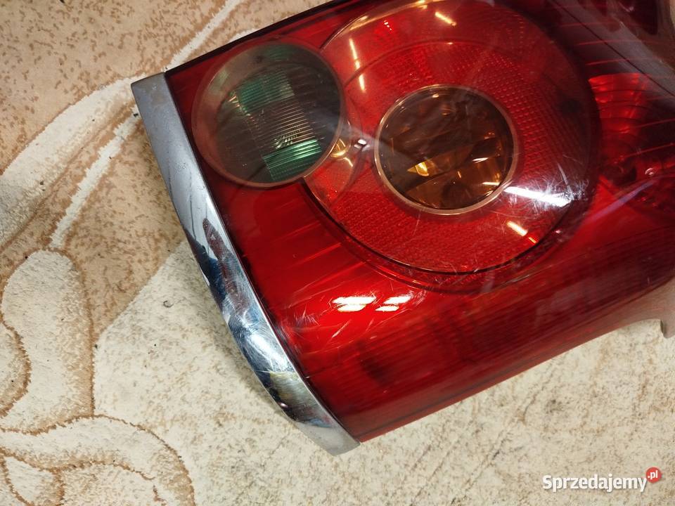 Lampa prawa tył Toyota Avensis T25 kombi prawe Lampy tylne Sokołów Podlaski sprzedam