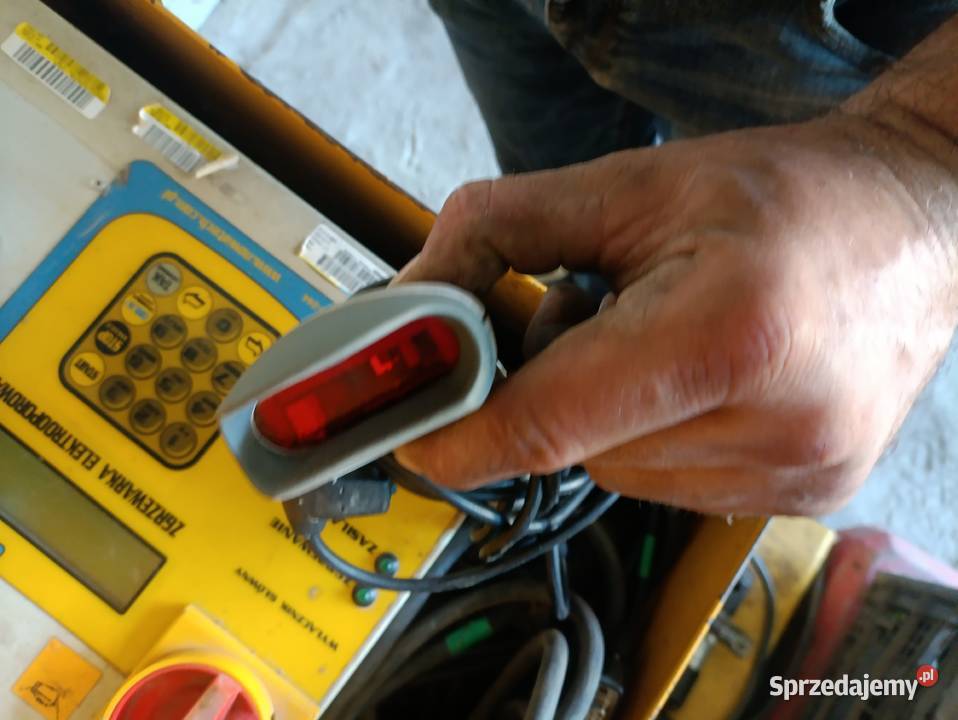 Zgrzewarka elektrooporowa novatech z czytnikiem Bodzentyn