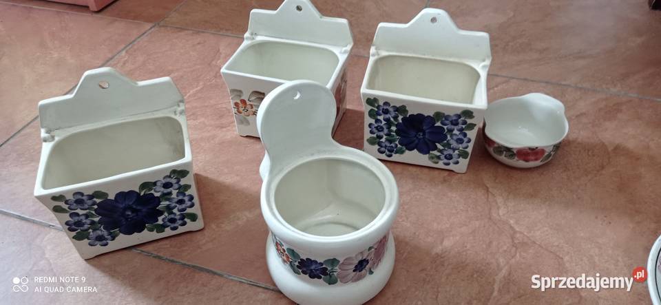 Zastaw Fajans okazja wielokolorowy Koszyce Małe sprzedam