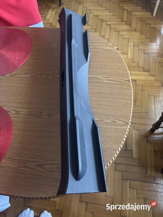 Jest to Boczek bagażnika do samochodu Volkswagen Zduny sprzedam