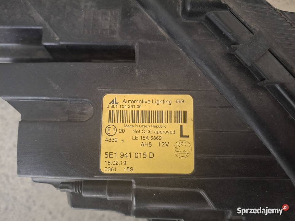 Lampa przednia lewa SKODA OCTAVIA III octavia 3 Motoryzacja Głowno sprzedam