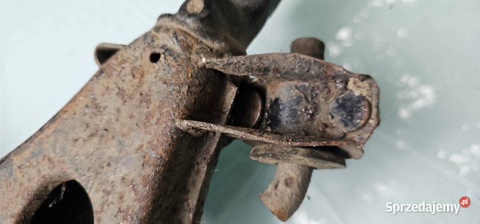 Wahacz prawy przód mercedes w202 w208 wielkopolskie Zbąszyń