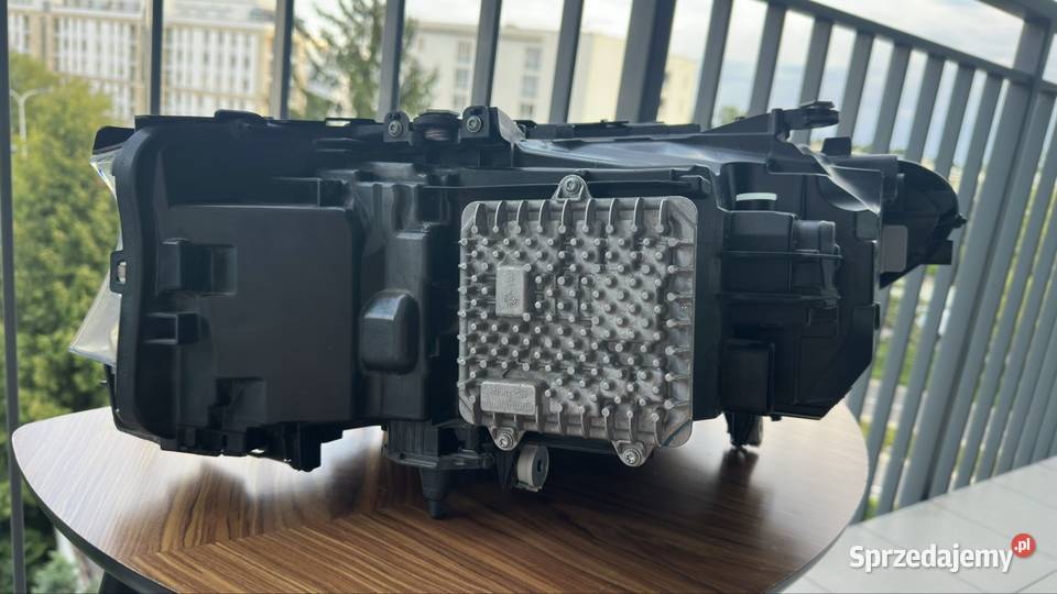 Zestaw reflektorów BMW 5 G3031 LED USA