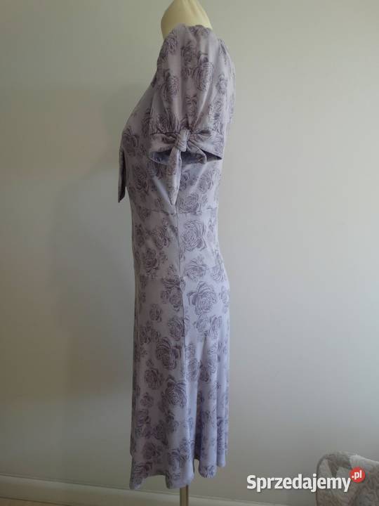Sukienka Liliowa Kwiatowy Nadruk Rozkloszowana Łomża sprzedam