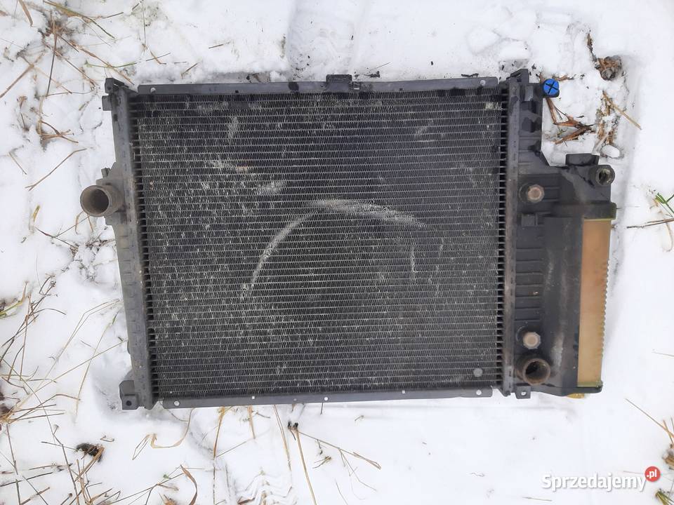 CHŁODNICA WODY BMW 5 E34 520 i 1987 1995 osobowe łódzkie Ksawerów