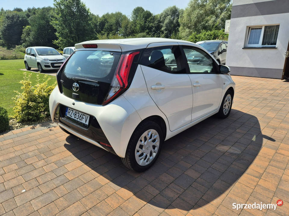 Toyota Aygo Bezwypadkowa z VAT 23 II 2014 centralny zamek Rzeszów