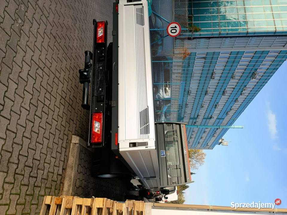 Ford Transit L5 Skrzynia fabryczna 5200x2100 światła przeciwmgłowe Szczecinek