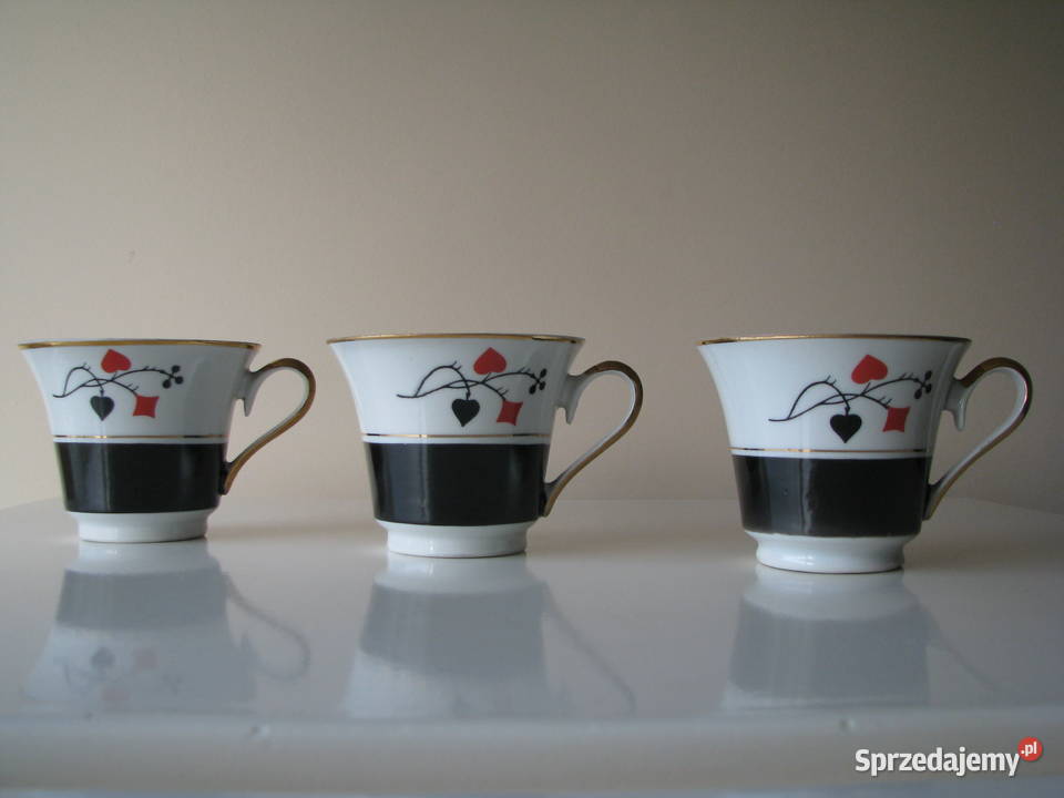 Piękne porcelanowe filiżanki karciane ze Brzegi
