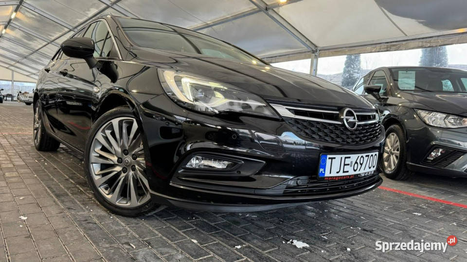 Opel Astra K 20152021 garażowany Zduńska Wola