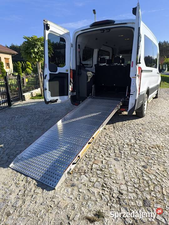 Ford transit Mk8 9osobowy specjalny inwalidów