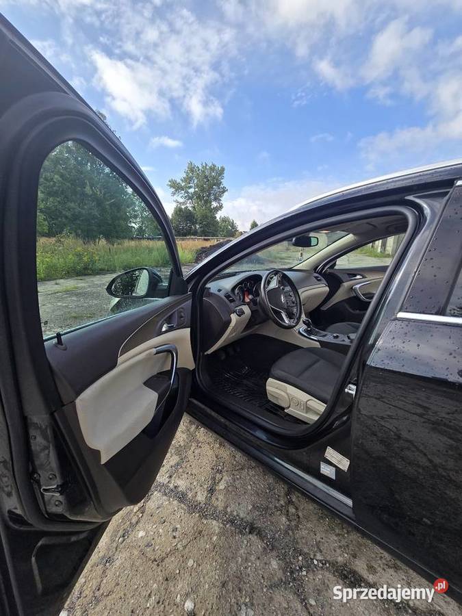 Opel Insignia 20 160 2011r Bogate Wyposażenie Rok produkcji 2011 Dębice