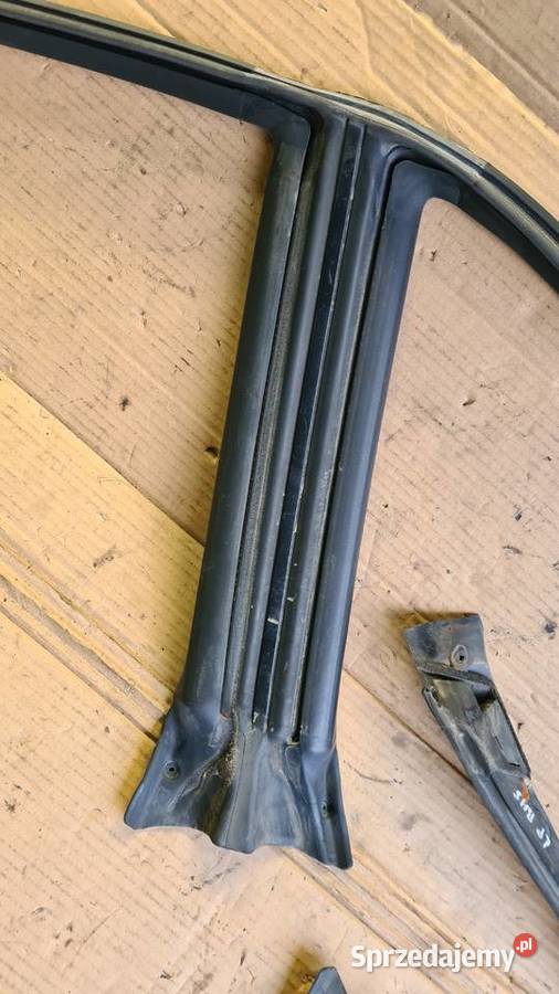 Subaru Legacy 3 BH5 uszczelki szyby ramy drzwi osobowe Legnica sprzedam