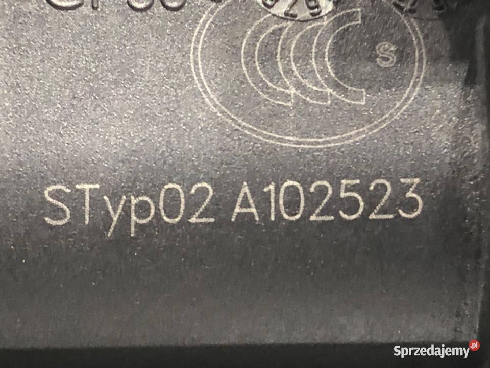 ZAMEK KLAPY TYŁ AUDI A4 B9 Kombi 8W9827505C osobowe