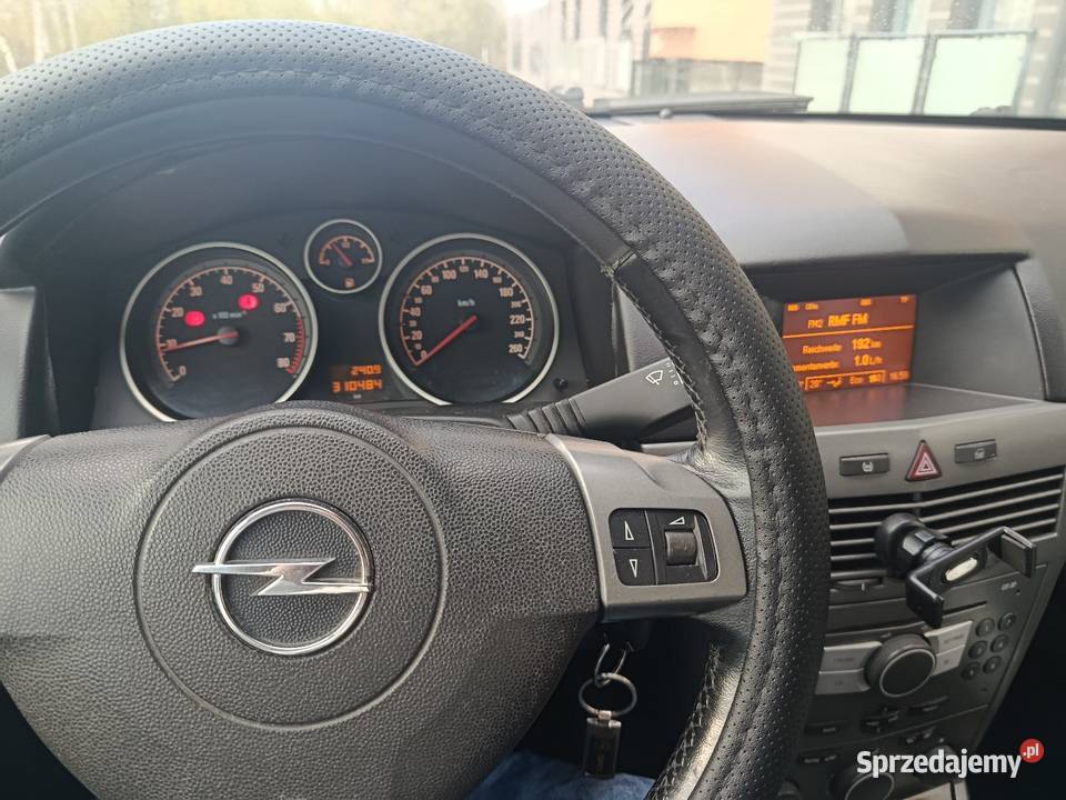 Opel Astra h kombi radio Gniezno sprzedam