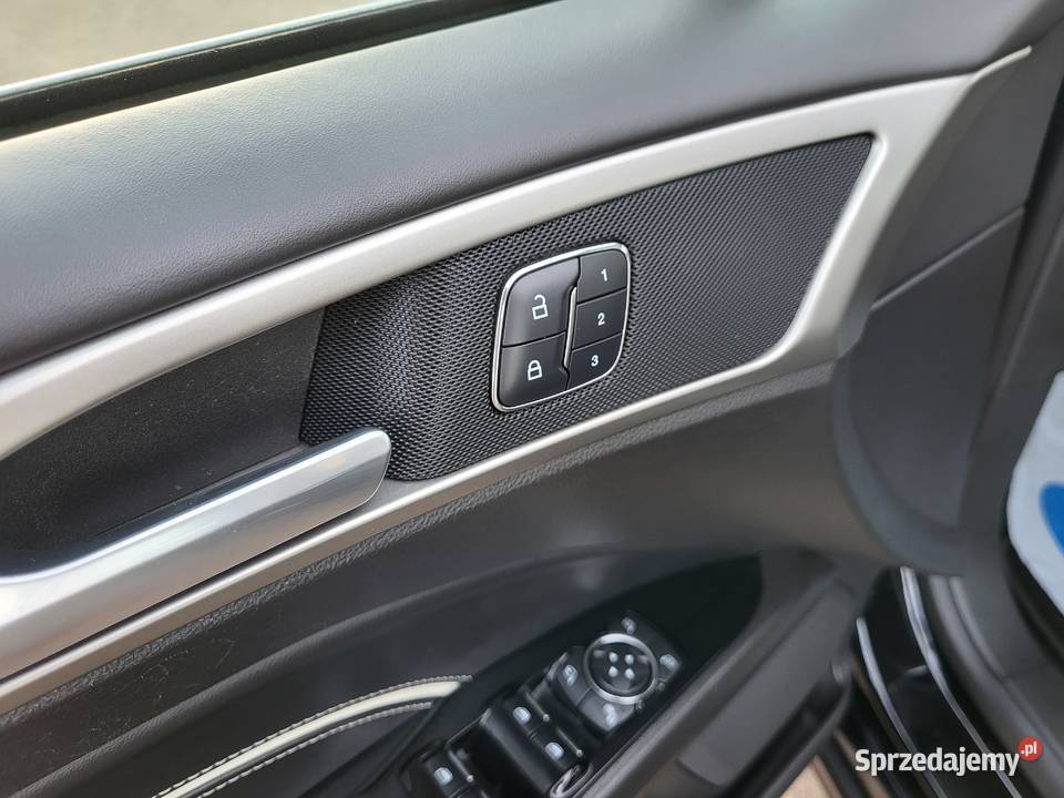 MOndeoMK5 Sedan HYBRYDA 2018 VIGNALE Ligowo