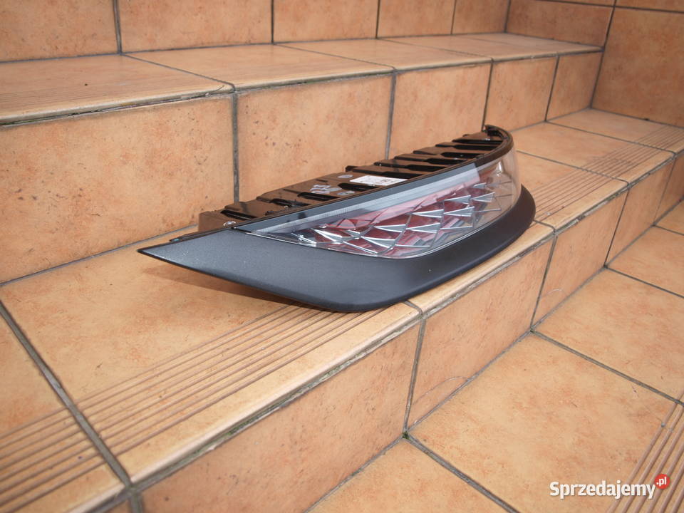 Citroen DS7 DS 7 Crossback lampa prawa tył Led