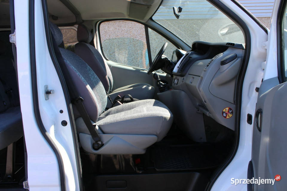 Renault Trafic 20 DCi 115 8 osobowy 3x klima 198 Renault Lubań