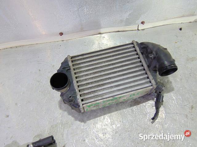 CHŁODNICA INTERCOOLER LEWA VW PASSAT B5 25 TDI