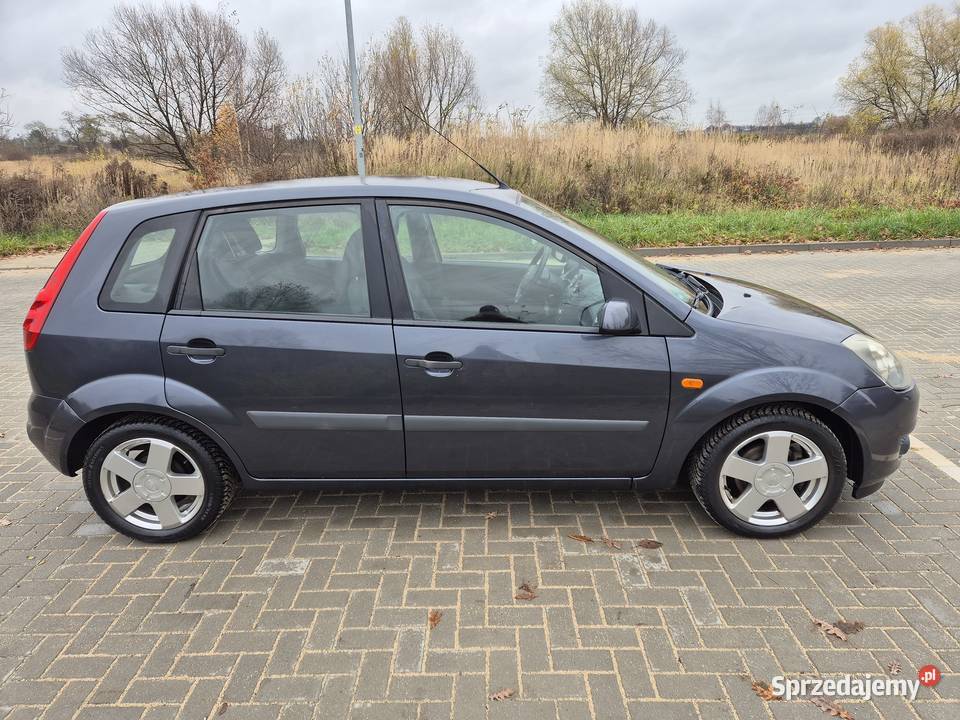 Ford Fiesta Mk5 LIFT 5Dzwiowy 156 Klima Zadbany Legnica