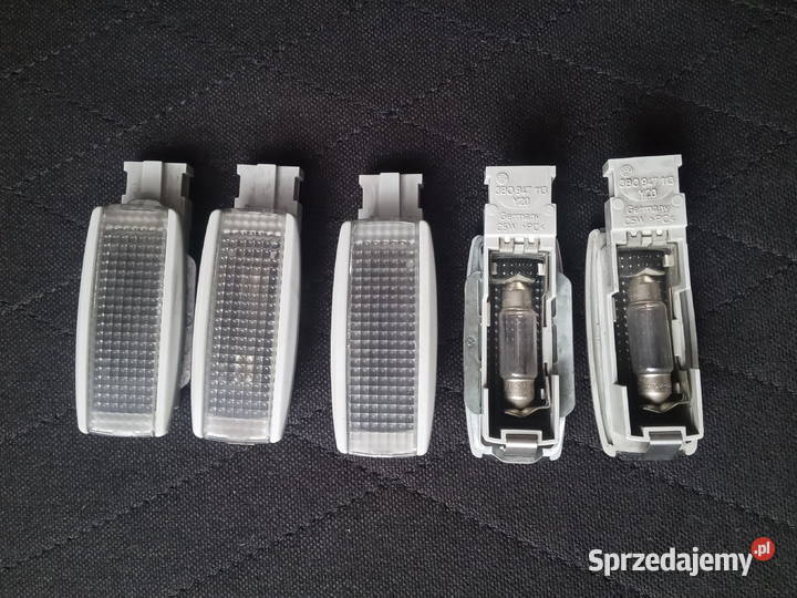 VW Passat Golf IV Bora Lampka oświetlenia kabiny osobowe Oświetlenie kabiny podkarpackie