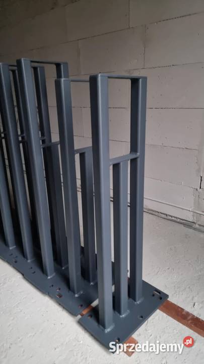 Stelaż Schody pólkowe metalowe Schody wewnętrzne Żabokliki-Kolonia