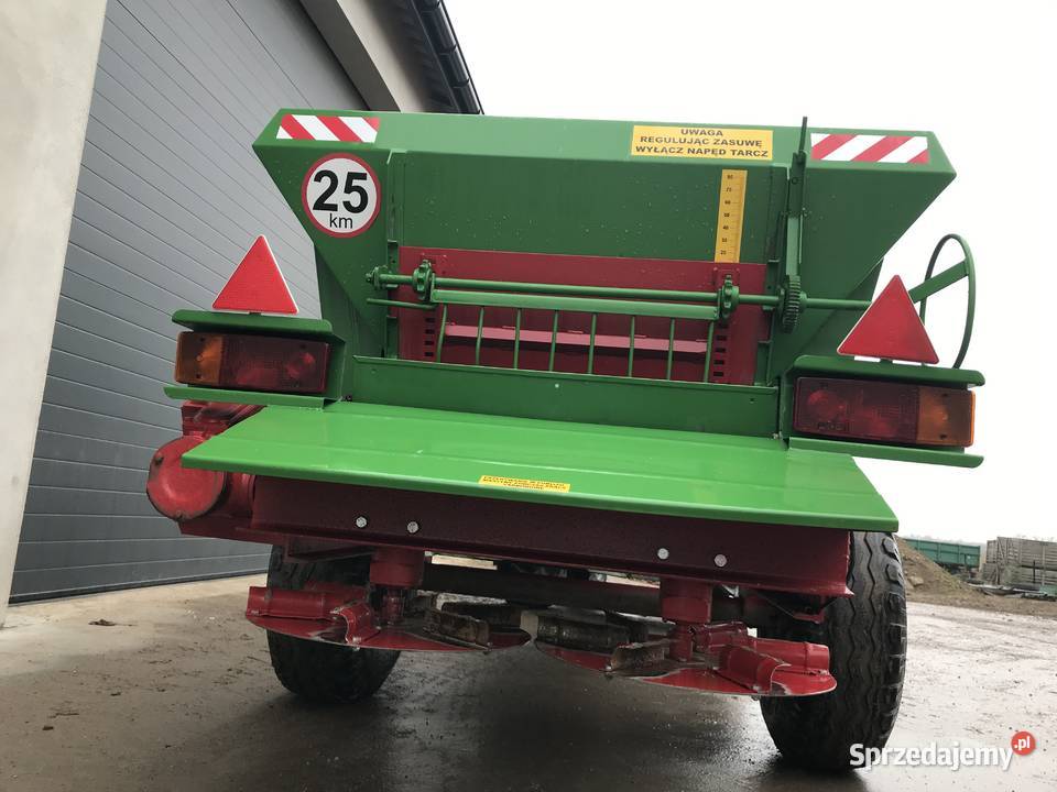Rozsiewacz wapna nawozu Piast RCW3 kujawsko-pomorskie Długie