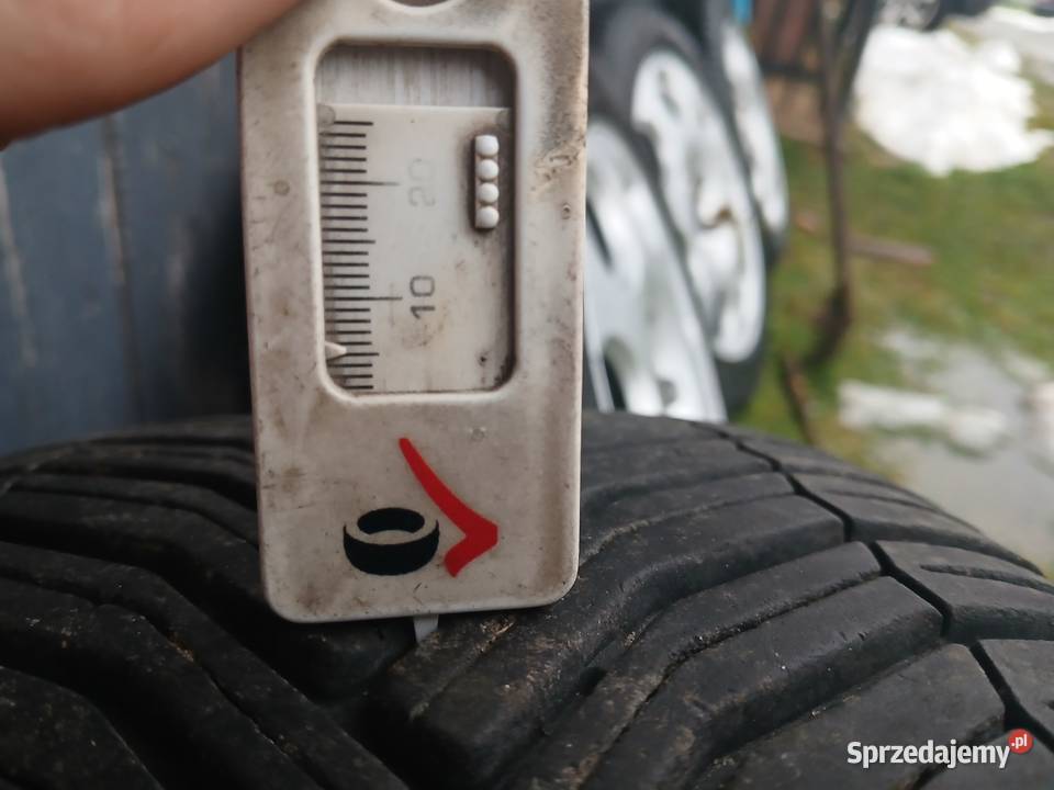 Opony Michelin 20555 16r wielosezonowe 16cale sprzedam