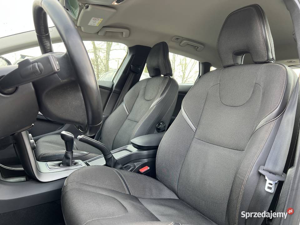 Volvo V40 2017 ESP sprzedam