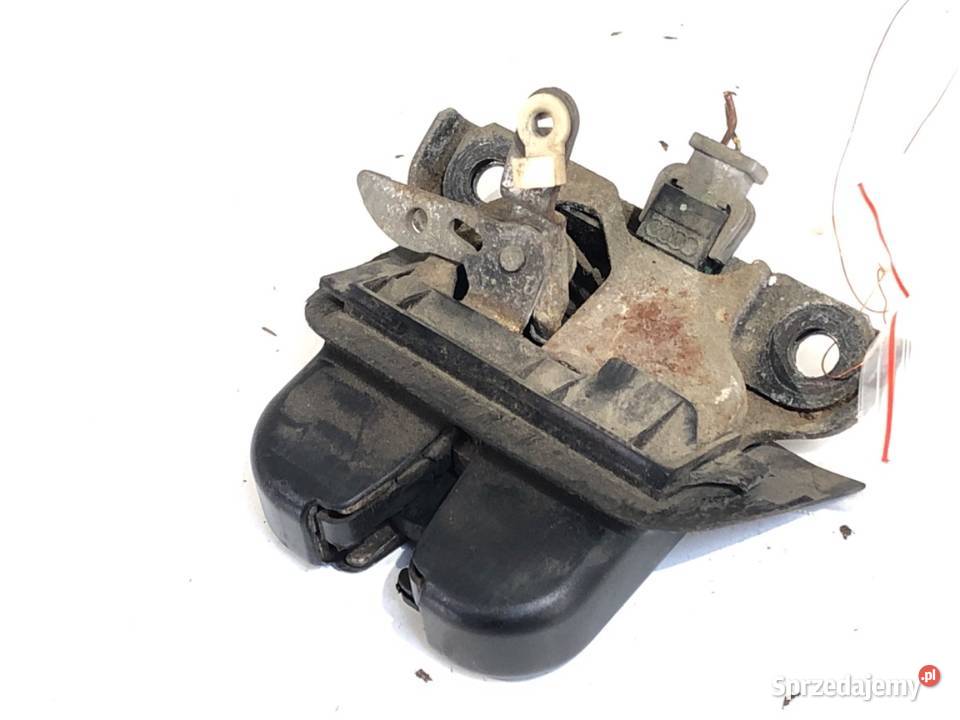 ZAMEK KLAPY TYŁ AUDI A4 B6 Hatchback 8E9827520 podkarpackie