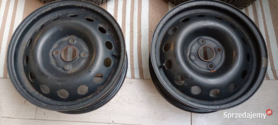 Felgi 4x100 r15 z dwiema oponami zimowymi kleber Jabłonna
