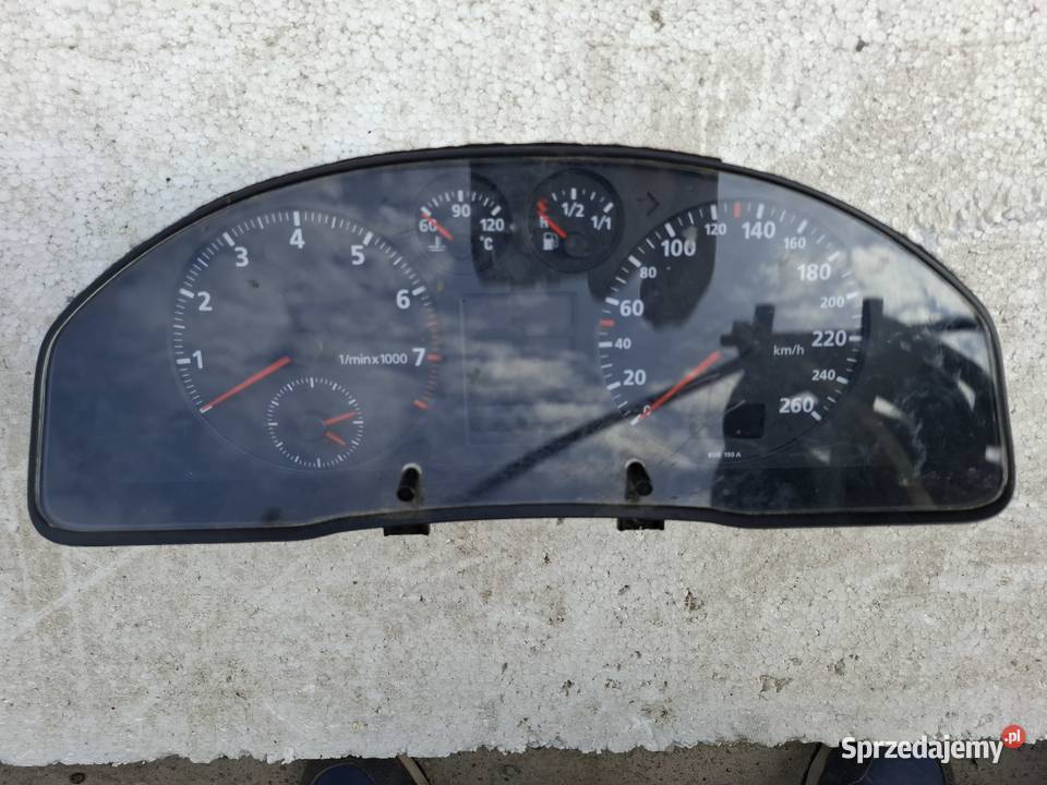 Licznik Zegar Audi A4 B5 osobowe Wisznice