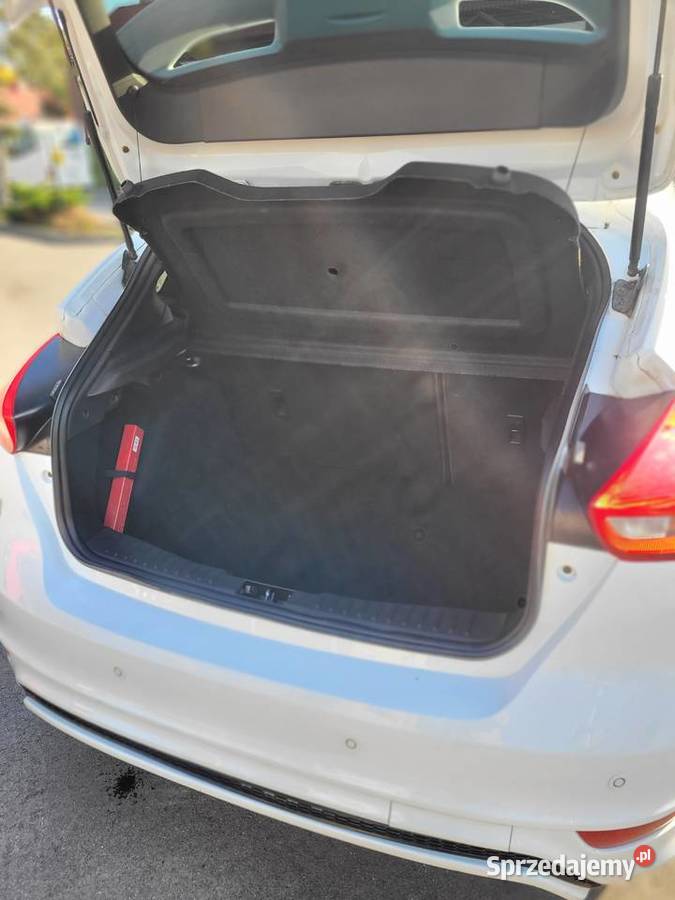 Ford Focus ST Line 2016 Pierwszy Właściciel manualna Suchedniów sprzedam