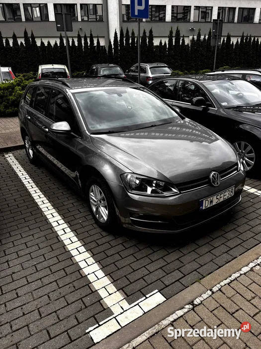 Volkswagen Golf VII Variant kombi 16 TDI 90 2015 Wrocław