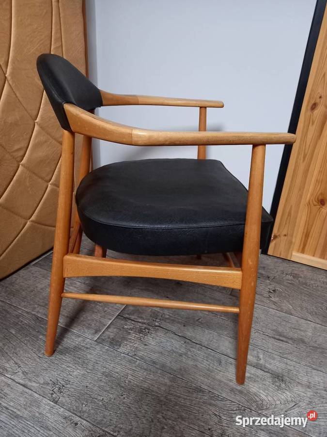 Stary fotel gabinetowy vintage Rawicz