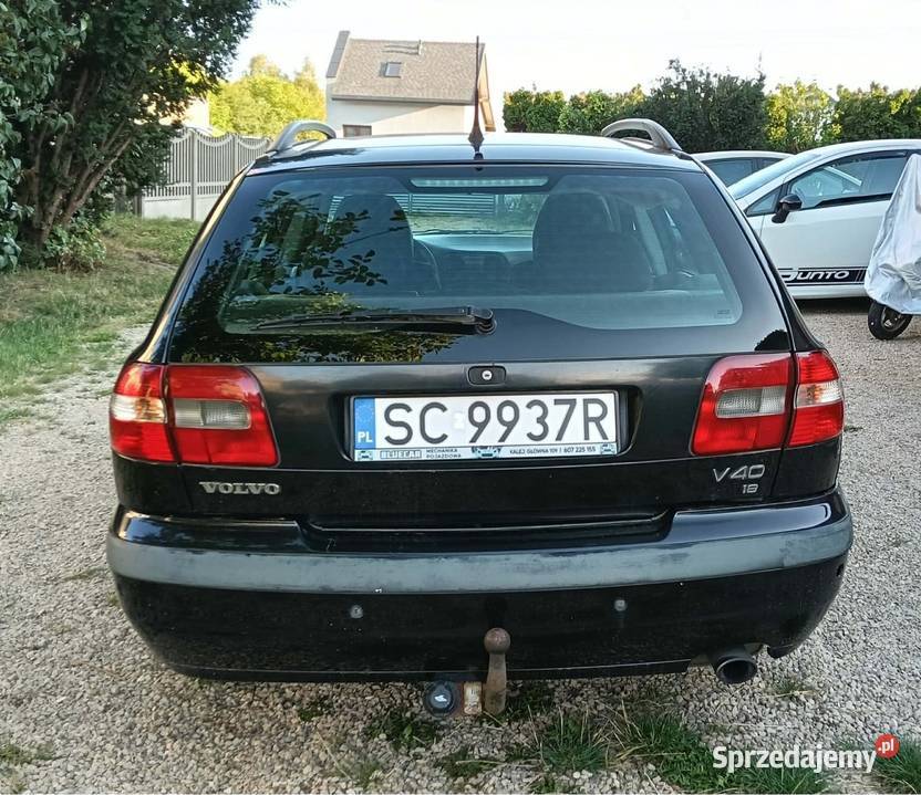 Volvo v40 18 122KM