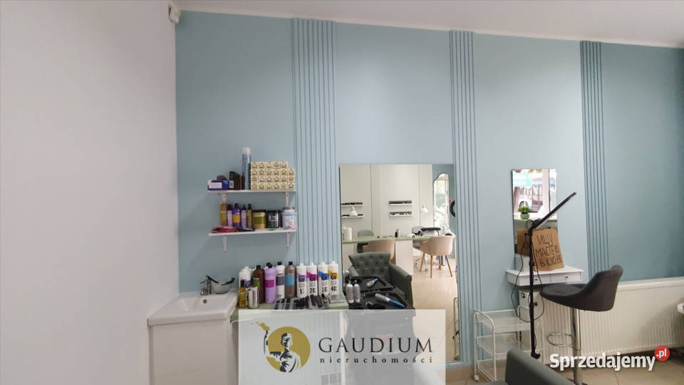 Lokal w centrum Gdyni z witryną Wynajem pomorskie Gdynia