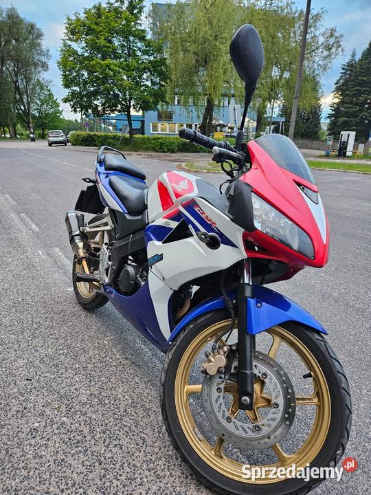 Honda CBR125R na wtrysku 27 przebiegu manualna