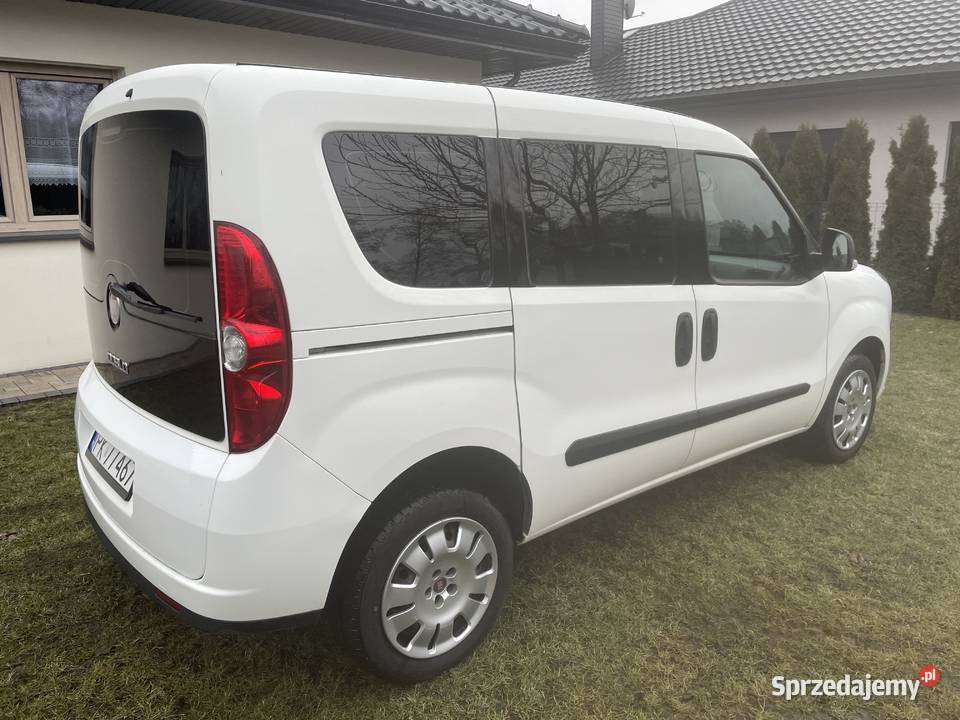 Salon Polska Niski przebieg Super stan Okazja benzyna