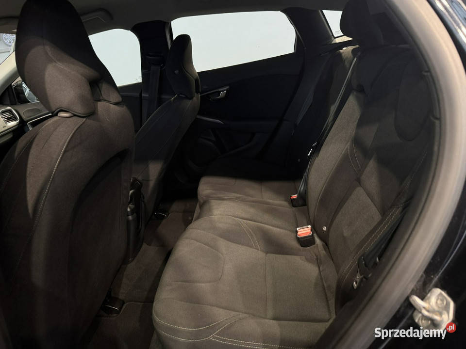 Volvo V40 16 D2 114 M6 2014 r alufelgi NAVI 4/5 Myślenice