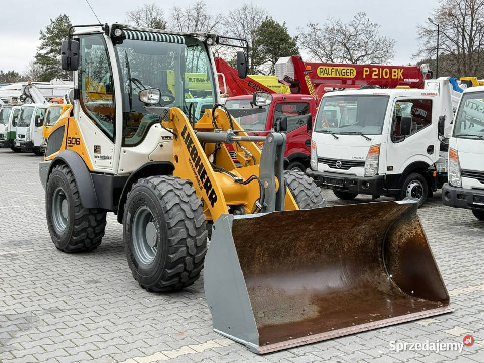 średnia kołowa Liebherr L 506 Compact Łyżka pełny VAT
