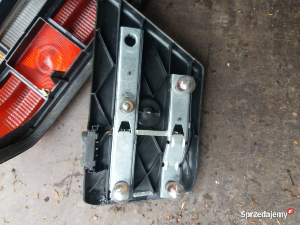 Lampa W124 tył Oświetlenie Nowy Cygów sprzedam