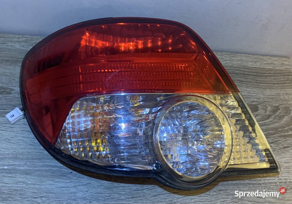 SUBARU IMPREZA WRX WAGON 0407 LAMPA TYŁ TYLNA Oświetlenie Katowice