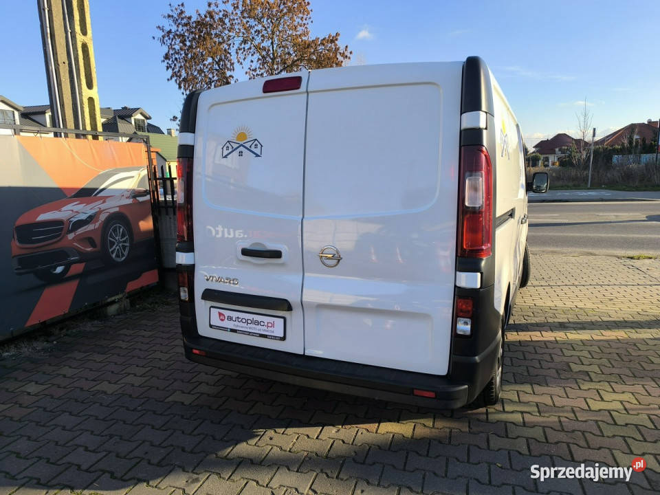 Opel Vivaro 16 CDTi 90 Klimatyzacja Navi Trafic