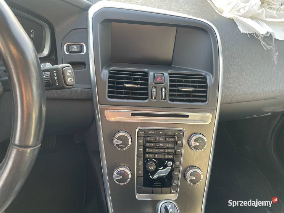 VOLVO XC60 24 D4 181 AWD Summum DQ133 Katowice