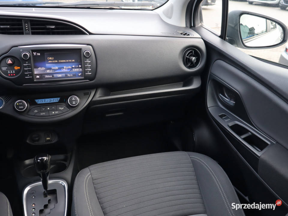 Toyota Yaris 15 Hybrid klimatyzacja Katowice