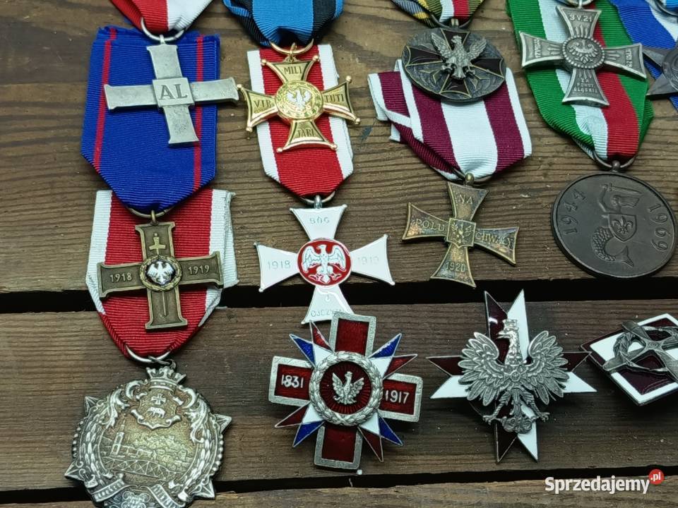 Duży pakiet zestaw odznaczenia polskie repliki Gozdnica sprzedam