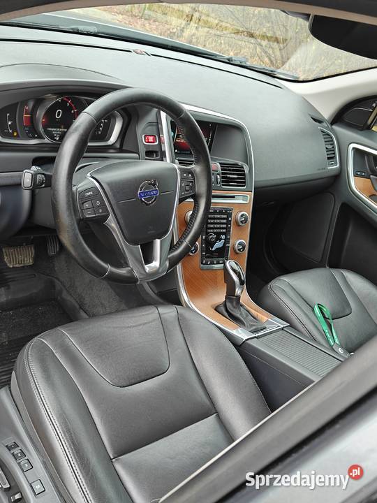 Volvo xc60 t6 AWD 310KM